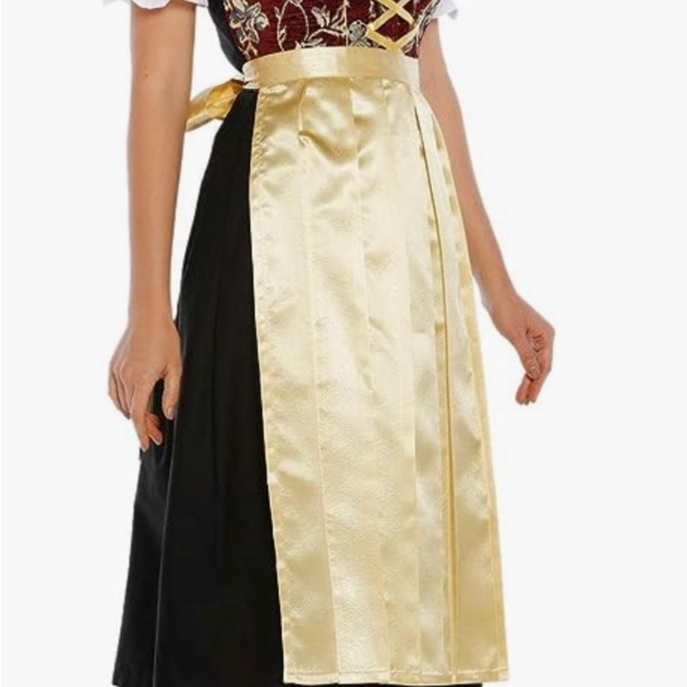 Dirndl Bavarian Octoberfest Dress .